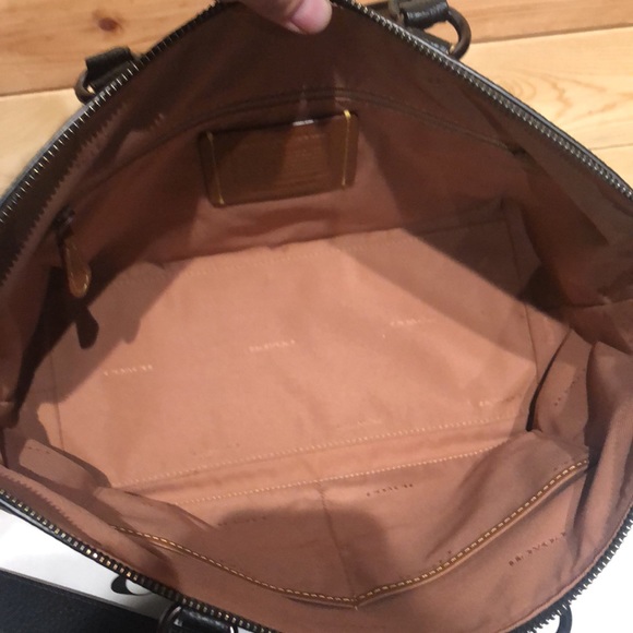 🛑SOLD🛑🖤Coach Black Turnlock Cara Satchel! - Picture 13 of 14